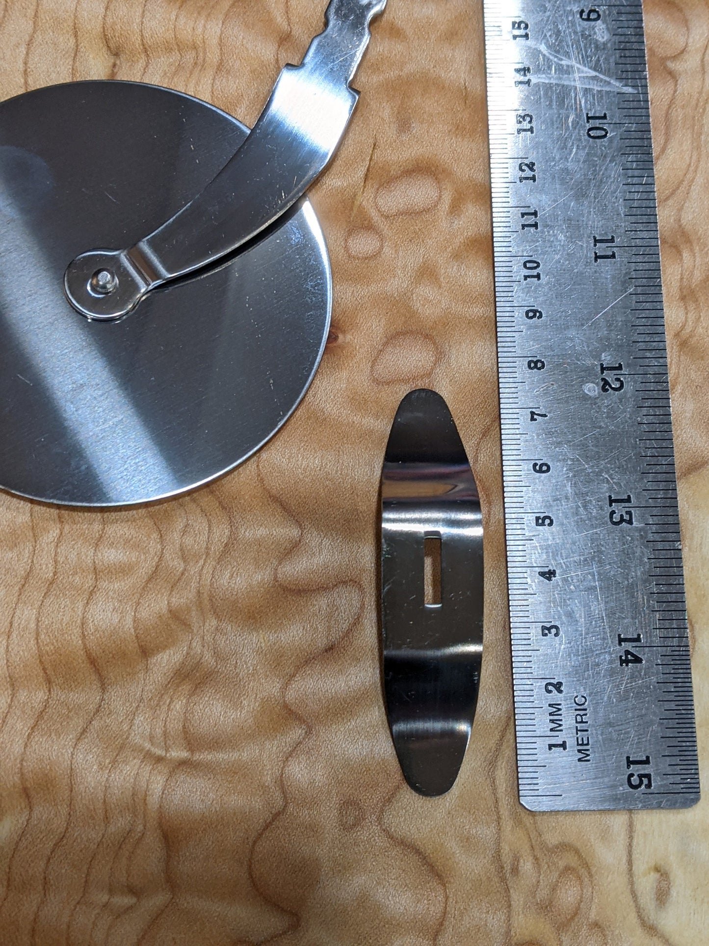 Pizza Cutter for DIY Maker