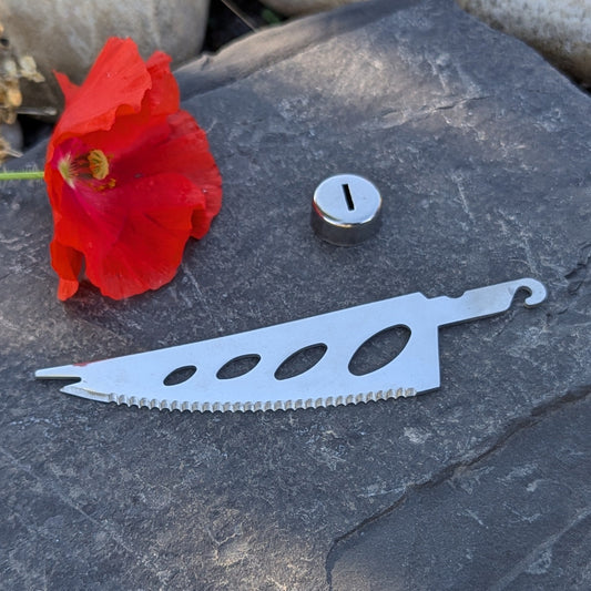 Cheese knife